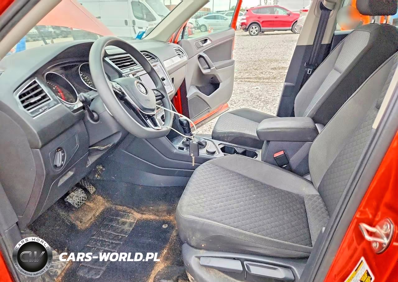 2018 Volkswagen Tiguan S VIN:3VV0B7AX5JM132122 - 7