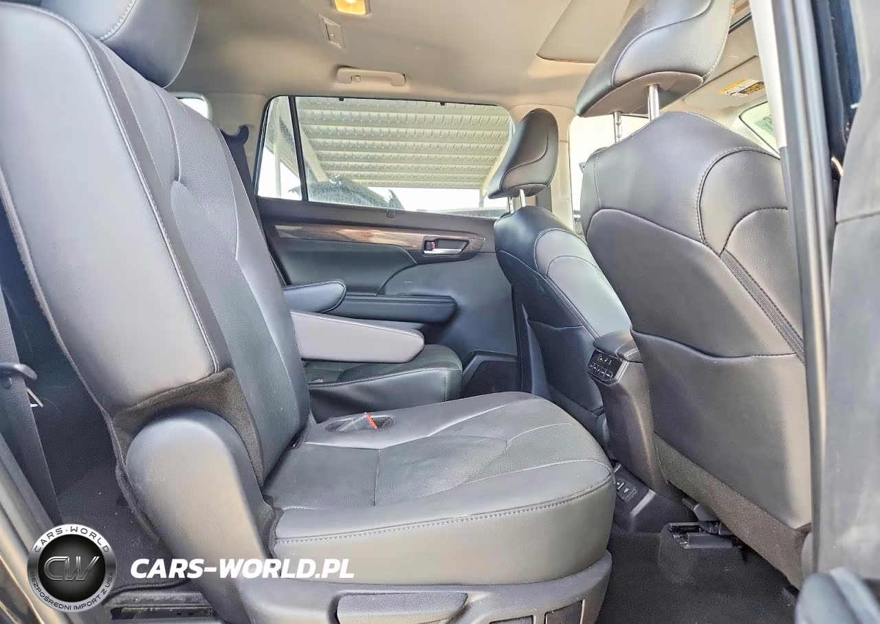 2025 Toyota Highlander Le VIN:5TDKDRBH3SS577240 - 11