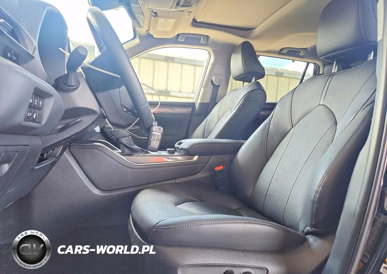 2025 Toyota Highlander Le VIN:5TDKDRBH3SS577240 - 7
