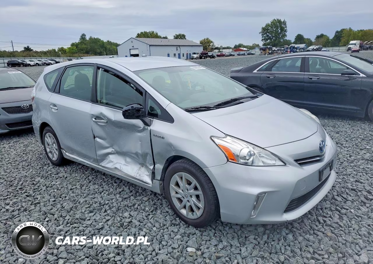 2013 Toyota Prius V Three VIN:JTDZN3EU2D3276769 - 4