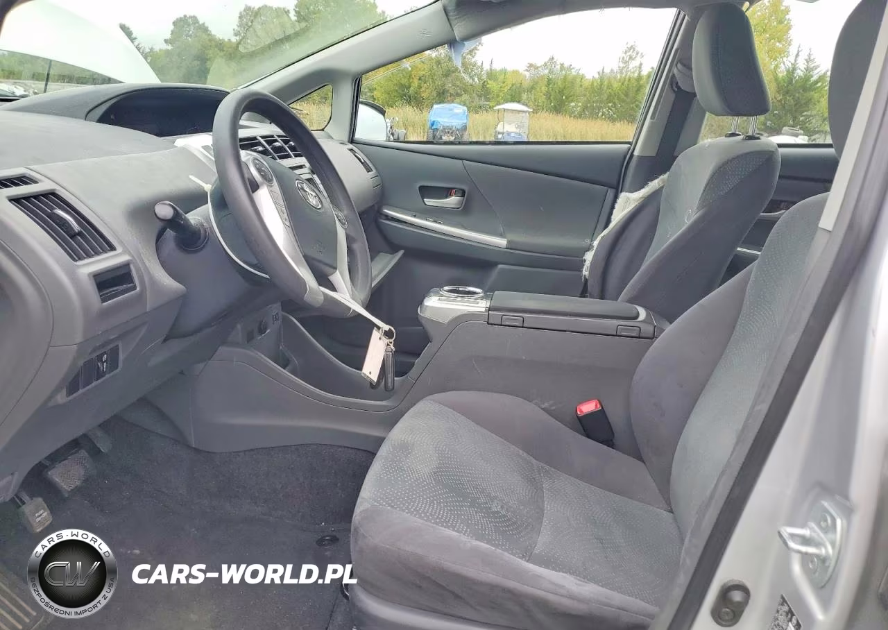 2013 Toyota Prius V Three VIN:JTDZN3EU2D3276769 - 7