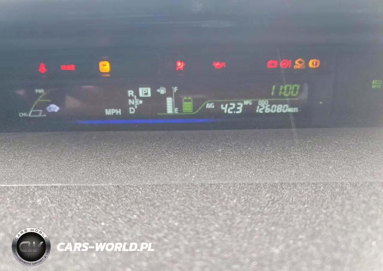 2013 Toyota Prius V Three VIN:JTDZN3EU2D3276769 - 9