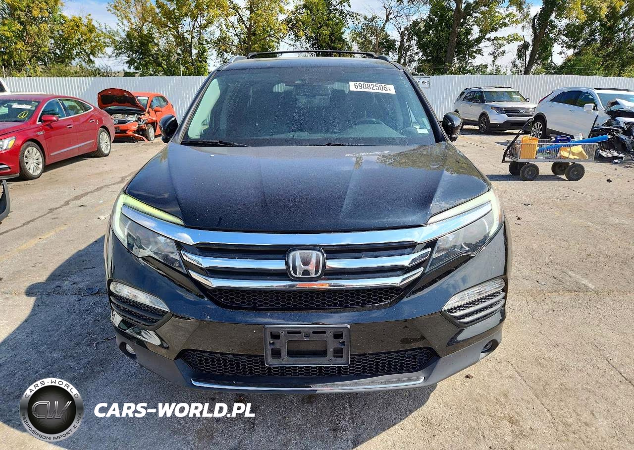 2017 Honda Pilot Touring VIN:5FNYF6H95HB022385 - 5