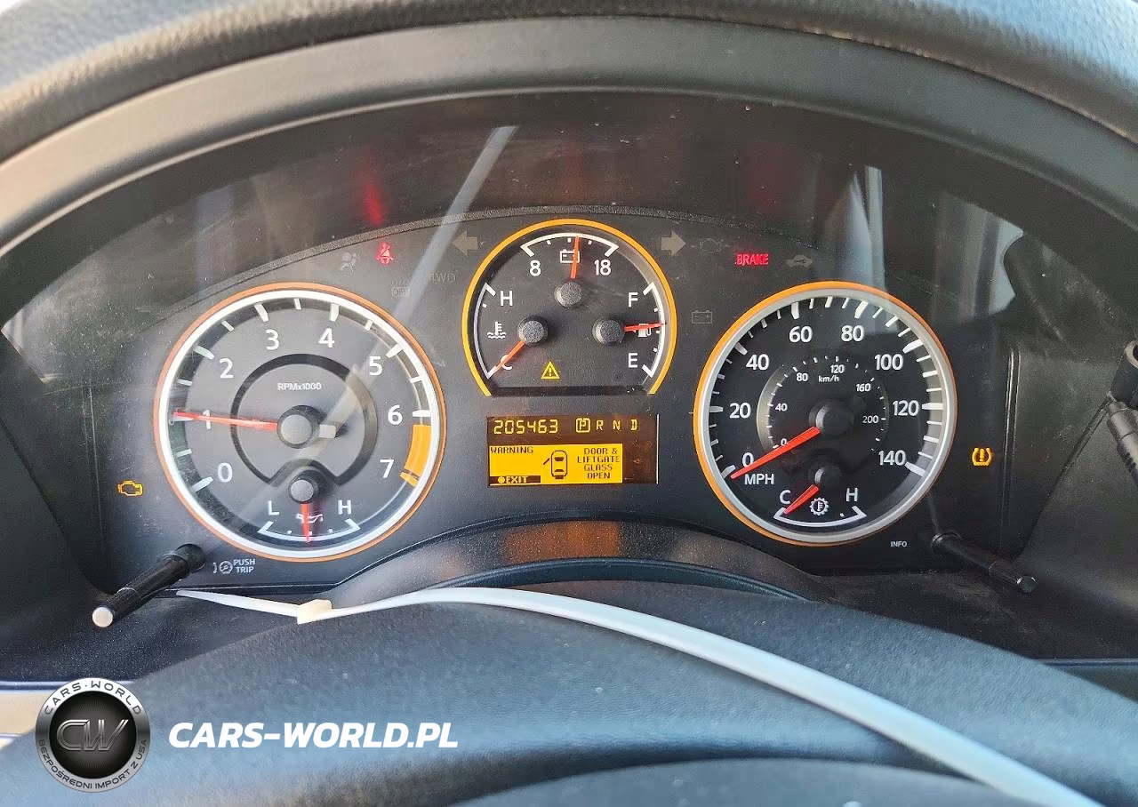 2015 Nissan Armada Sv VIN:5N1BA0ND6FN605116 - 9