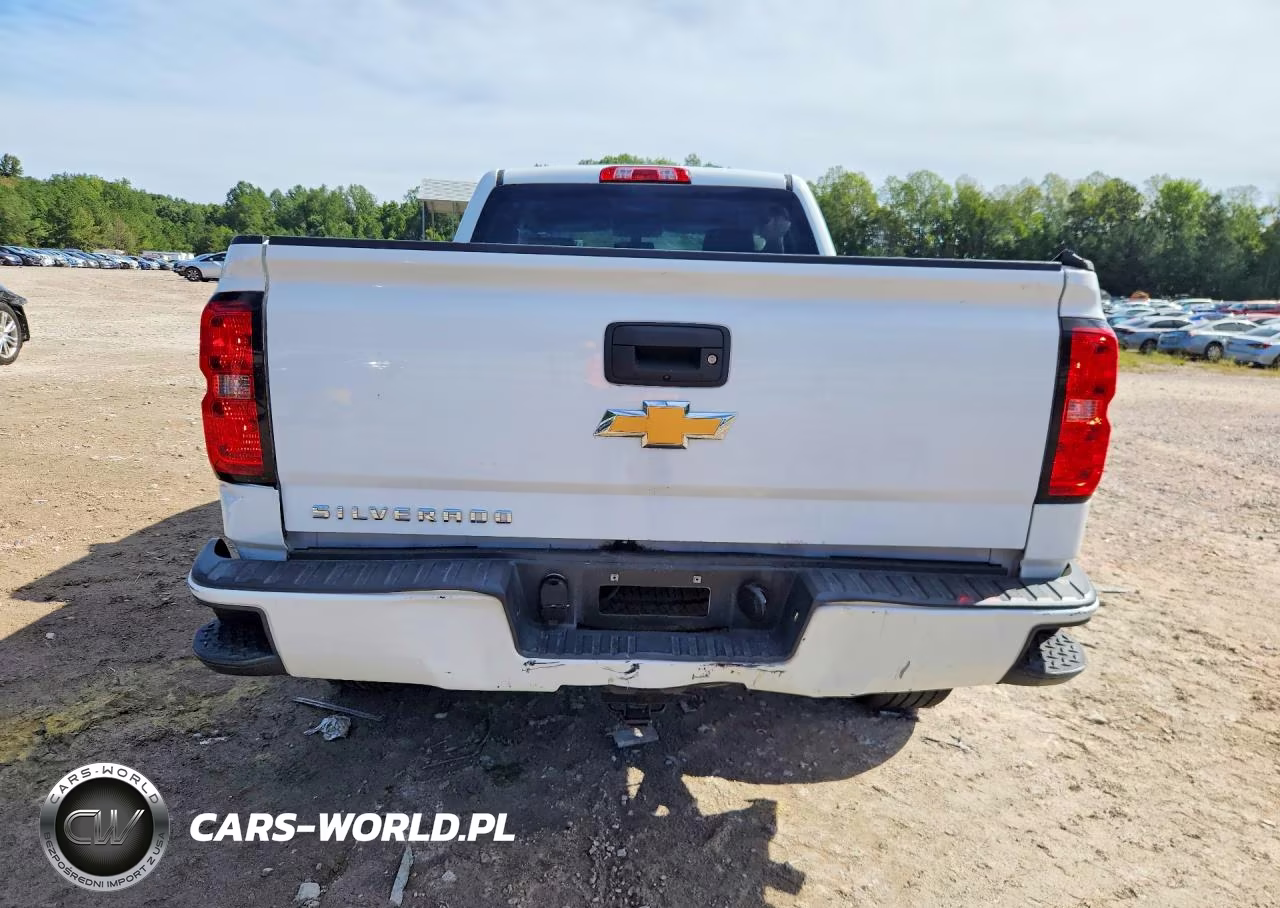 2018 Chevrolet Silverado K1500 Custom VIN:1GCVKPEH9JZ352675 - 6