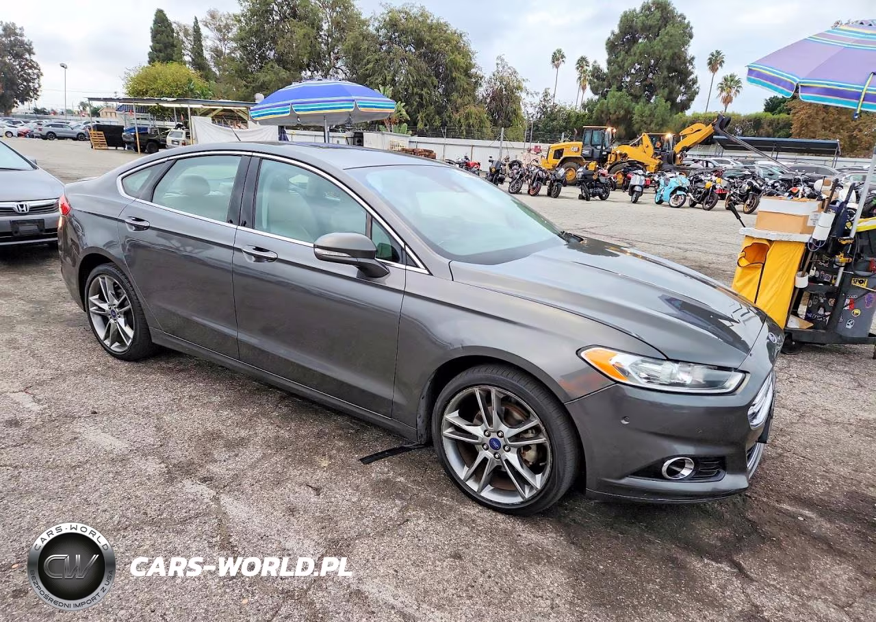 2016 Ford Fusion Titanium VIN:3FA6P0K93GR123003 - 4