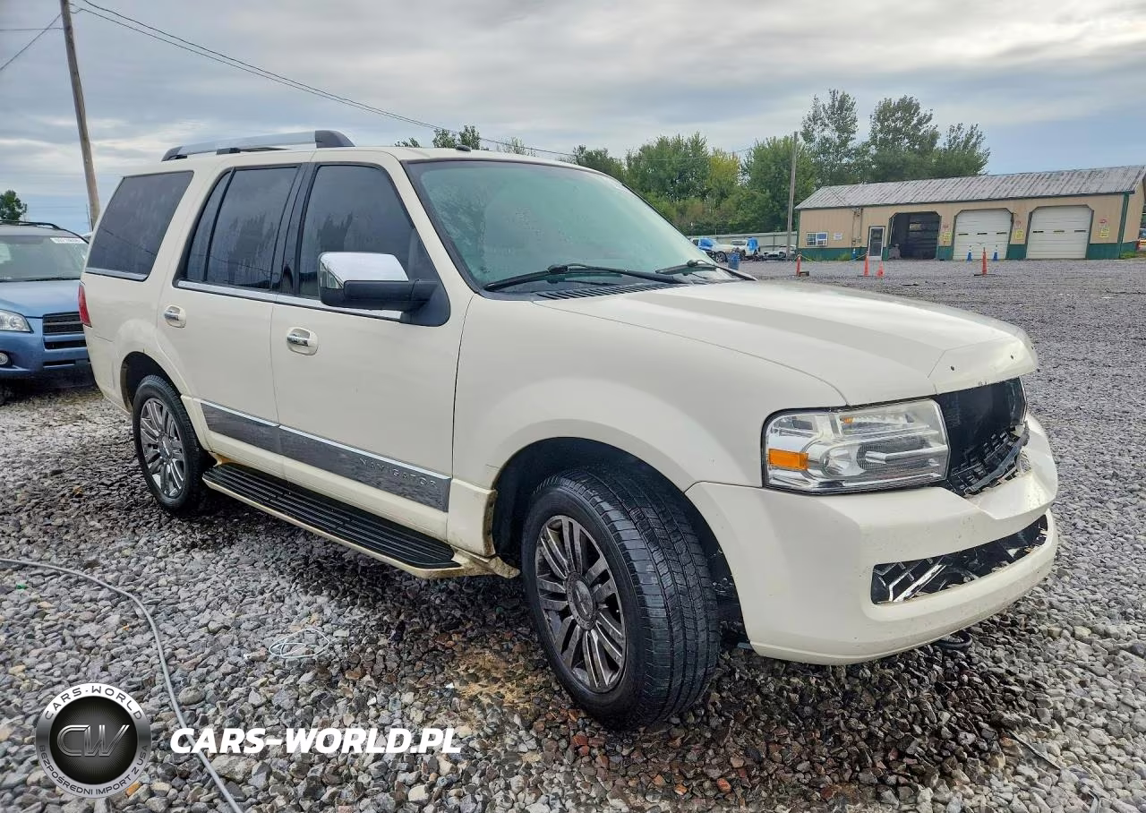 2008 Lincoln Navigator VIN:5LMFU285X8LJ10504 - 4