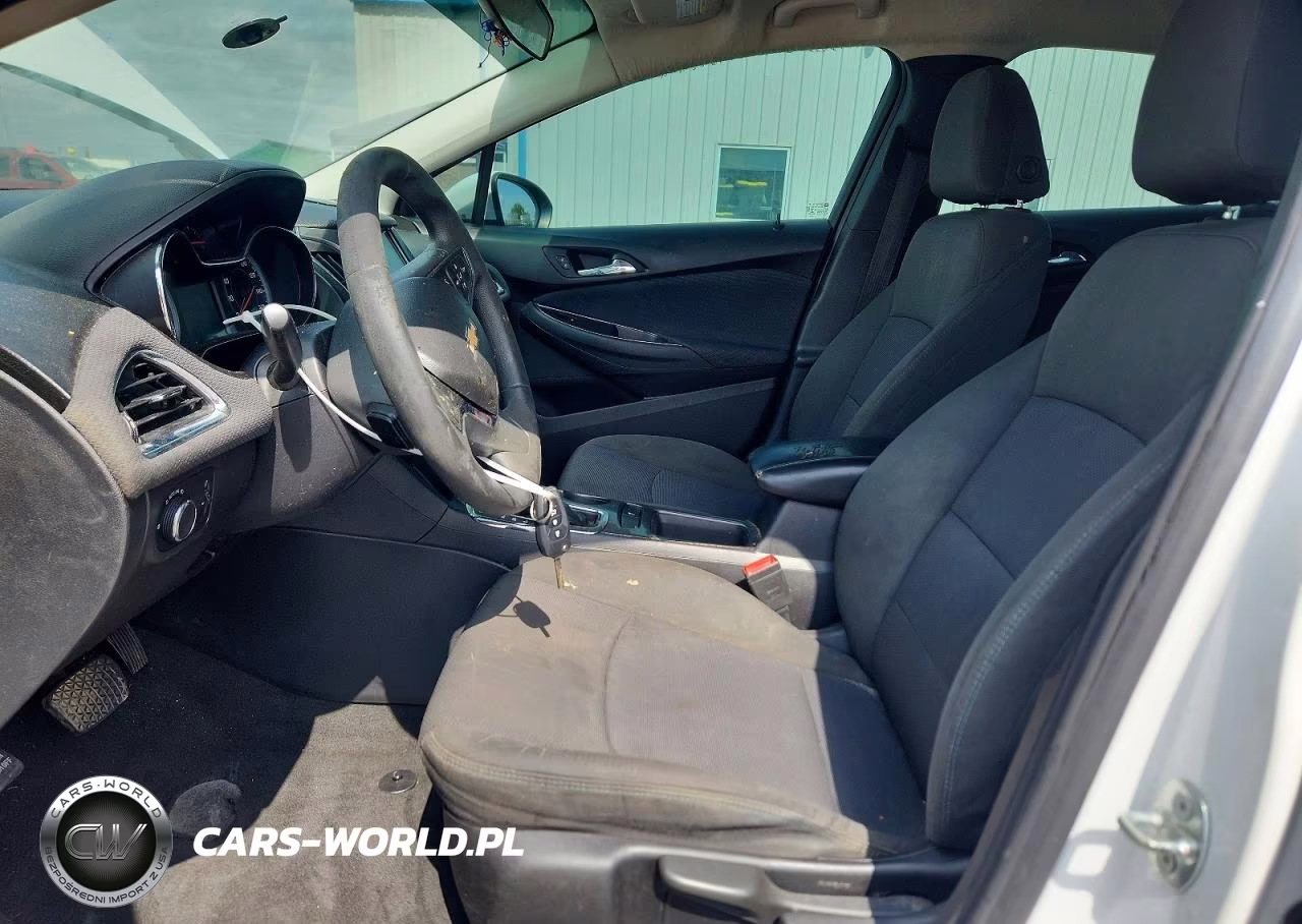 2018 Chevrolet Cruze Lt VIN:1G1BE5SM2J7104384 - 7