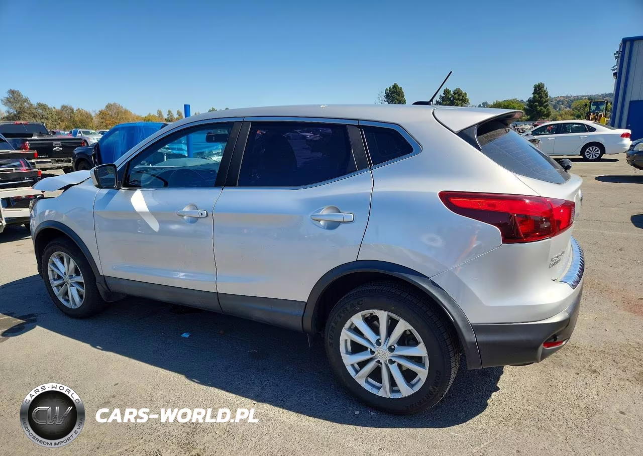 2017 Nissan Rogue Sport S VIN:JN1BJ1CP4HW029453 - 2