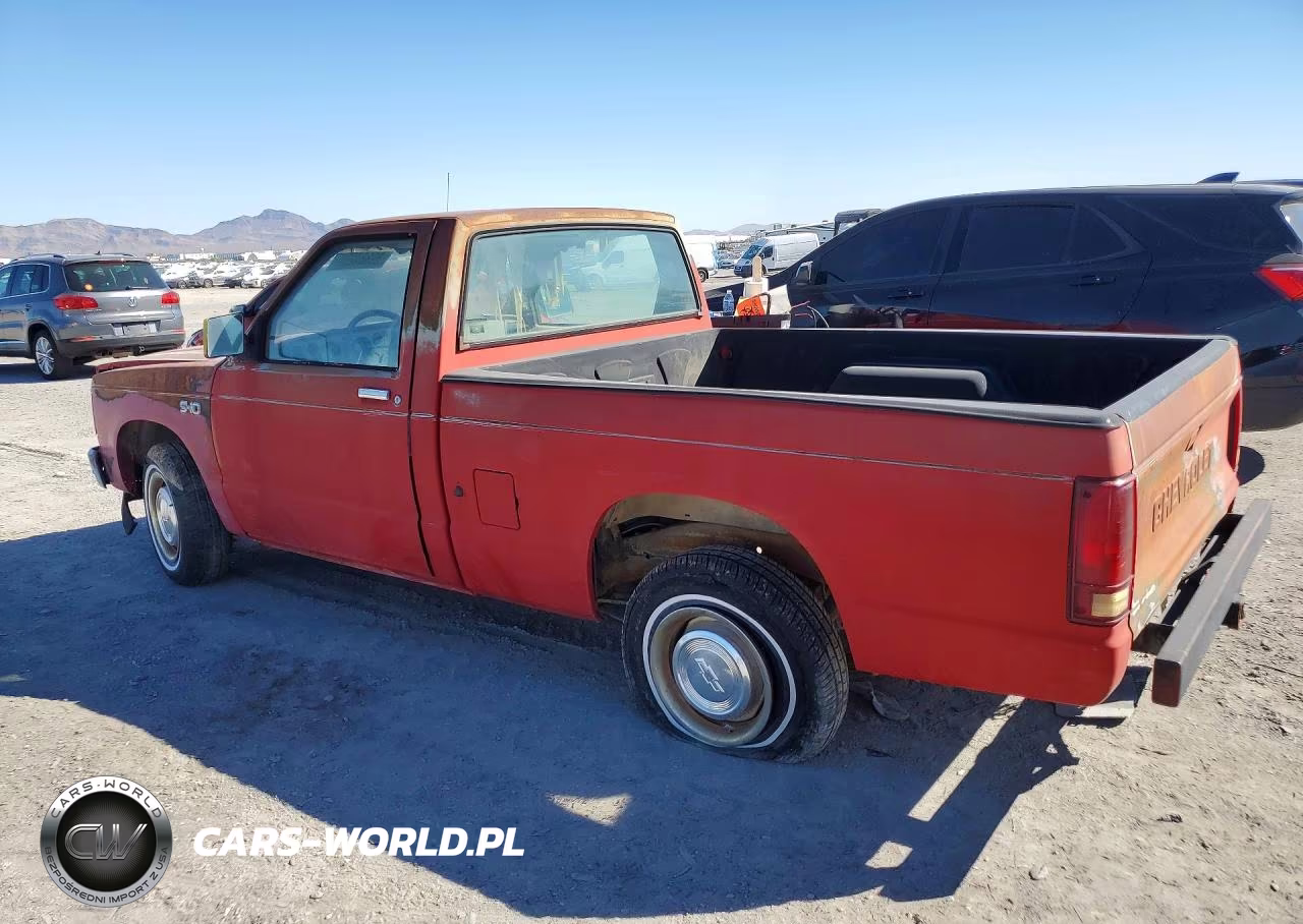 1983 Chevrolet S Truck S10 VIN:1GCBS14A7D8146012 - 2
