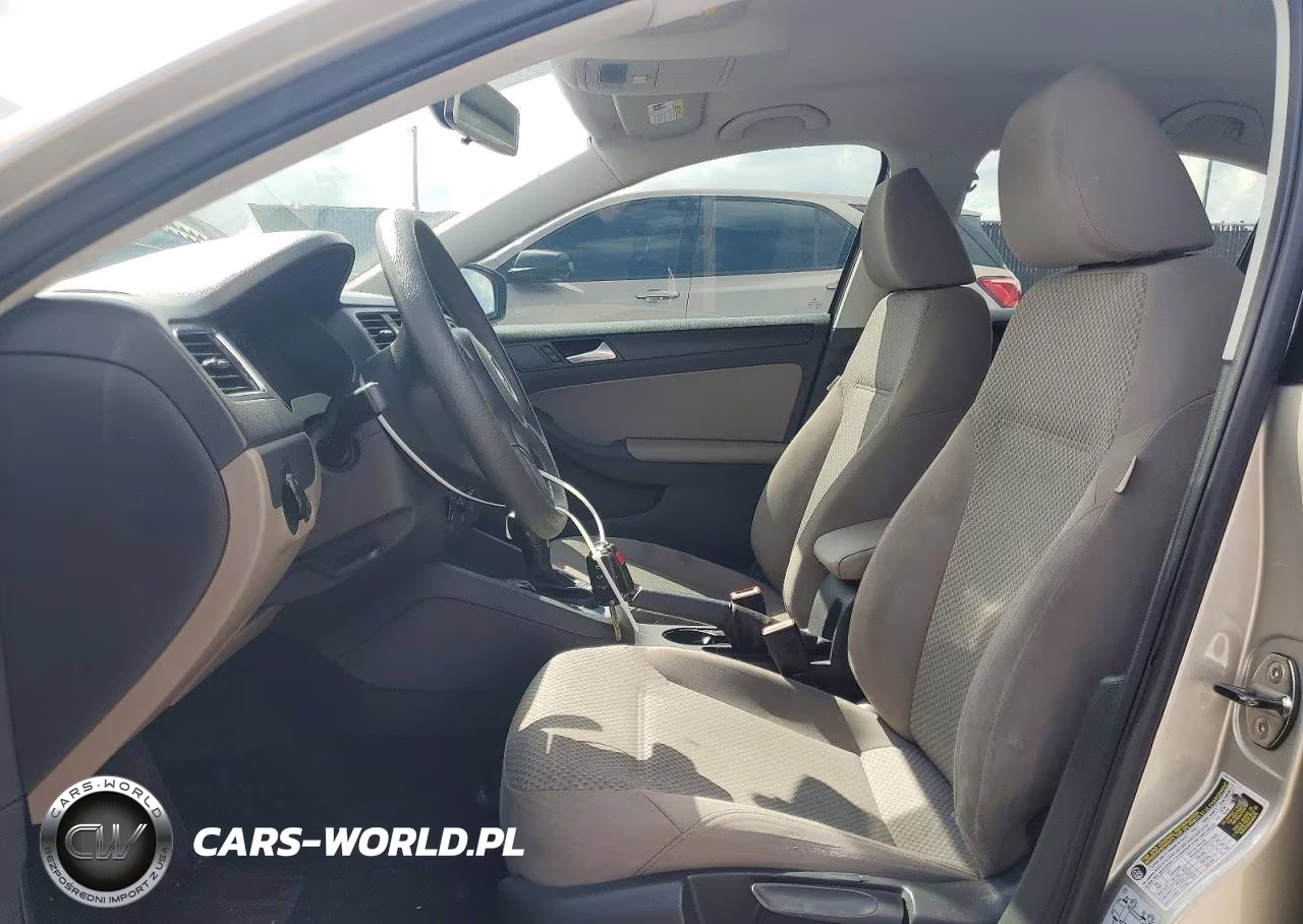 2014 Volkswagen Jetta Base VIN:3VW2K7AJXEM255047 - 1
