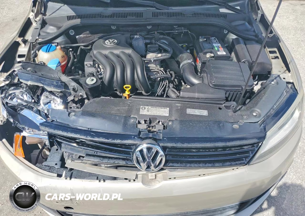 2014 Volkswagen Jetta Base VIN:3VW2K7AJXEM255047 - 4