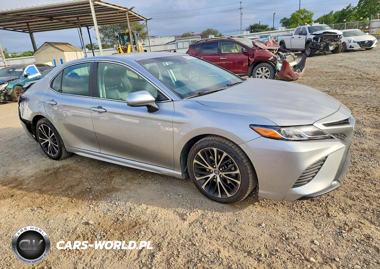2019 Toyota Camry Se VIN:4T1B11HK7KU227677 - 4