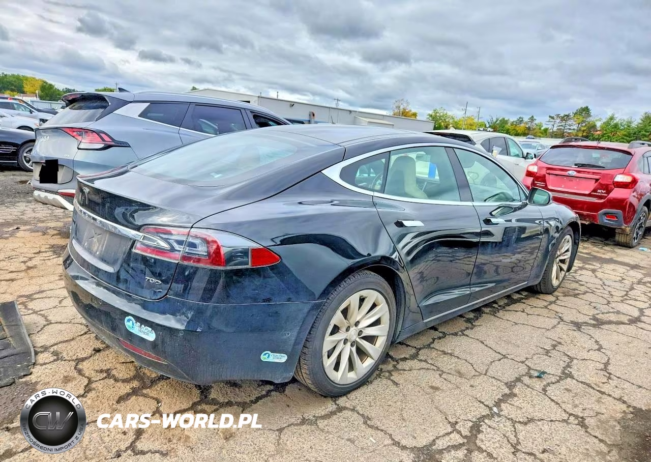 2016 Tesla Model S VIN:5YJSA1E2XGF143930 - 3