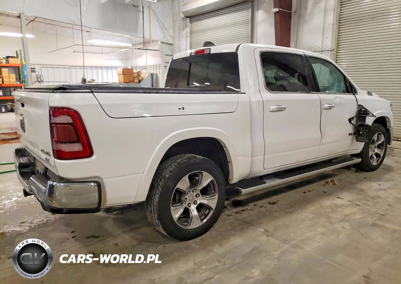 2020 Ram 1500 Laramie VIN:1C6SRFJT0LN353833 - 3
