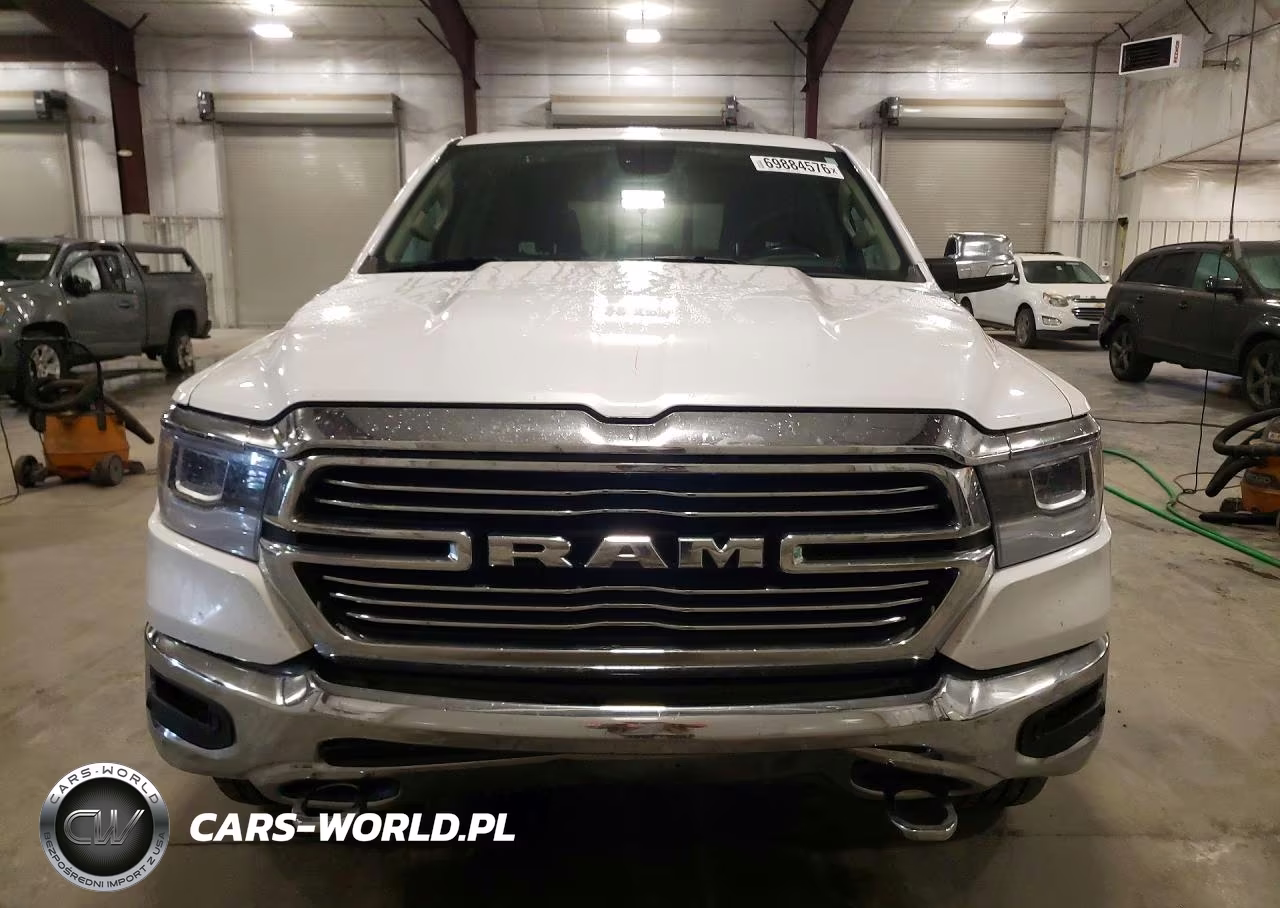 2020 Ram 1500 Laramie VIN:1C6SRFJT0LN353833 - 5