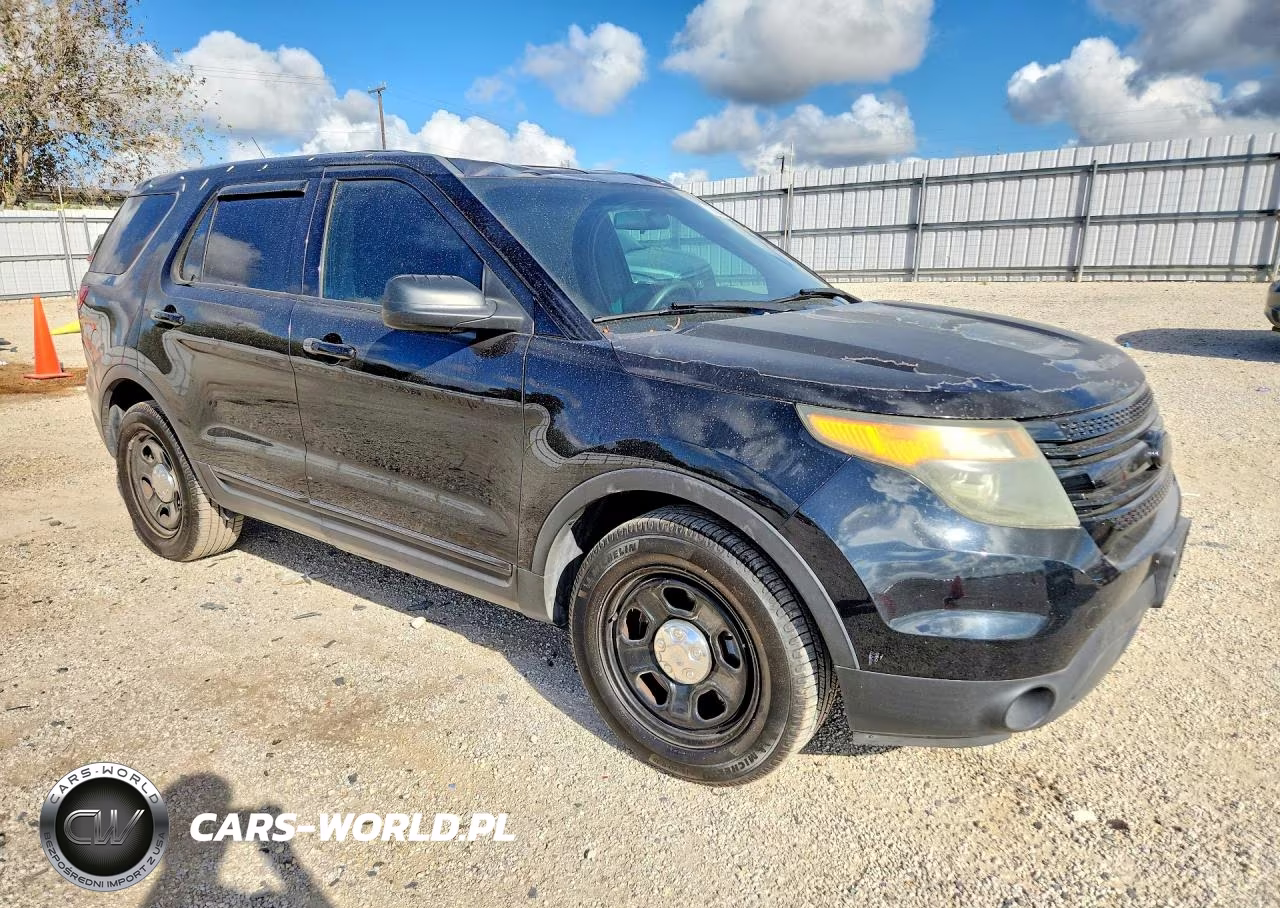 2013 Ford Explorer Police Interceptor VIN:1FM5K8AR1DGC63148 - 4
