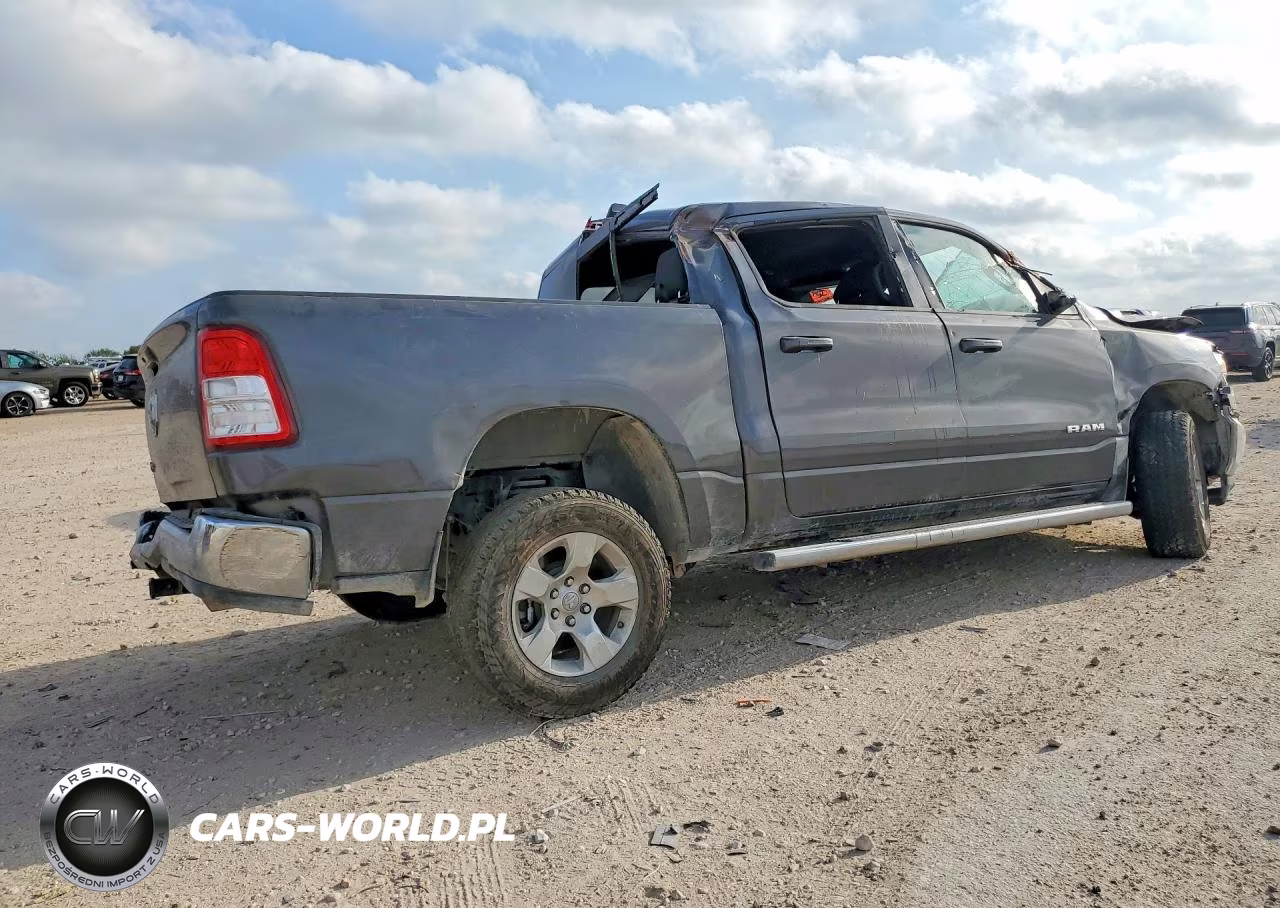 2021 Ram 1500 Big Horn-Lone Star VIN:1C6RREFT7MN660869 - 3
