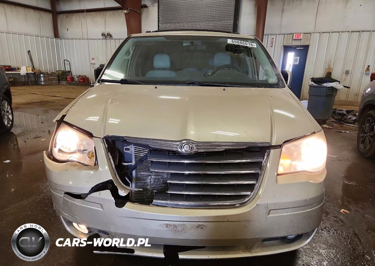 2010 Chrysler Town & Country Touring Plus VIN:2A4RR8DX5AR321052 - 5