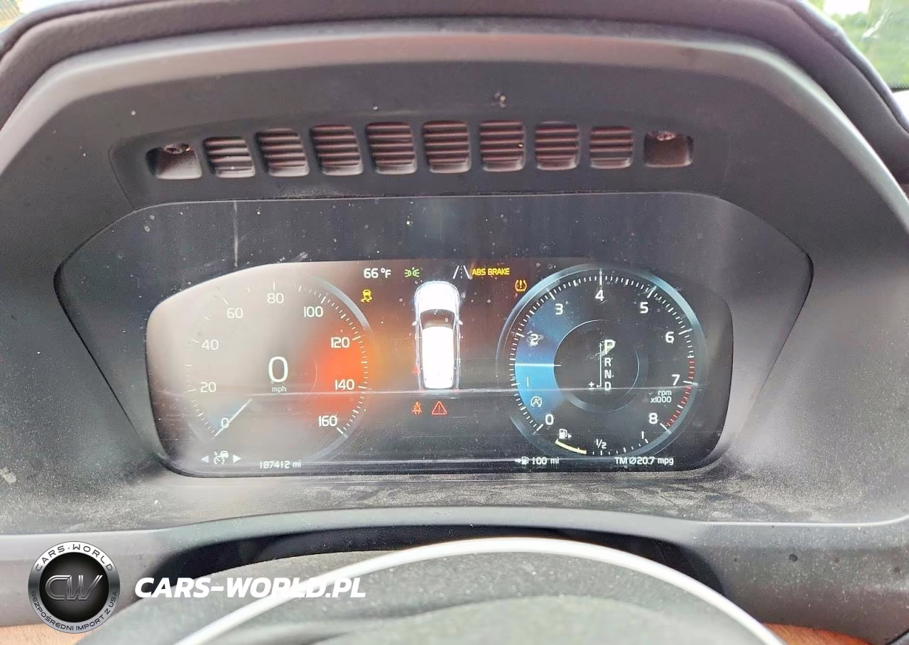 2018 Volvo Xc90 T6 VIN:YV4A22PL3J1217531 - 9