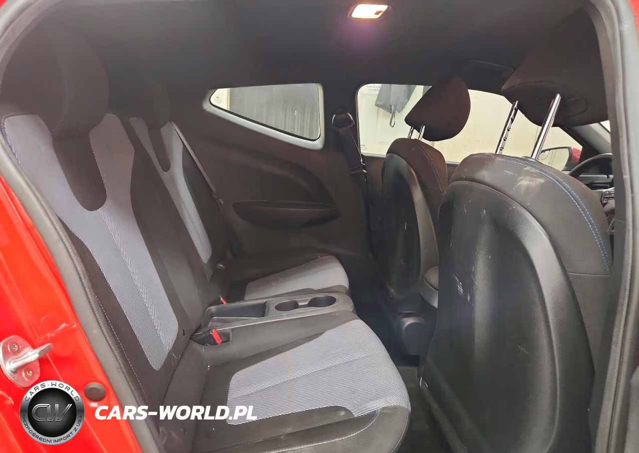 2019 Hyundai Veloster 2.0L VIN:KMHTG6AF2KU012656 - 11