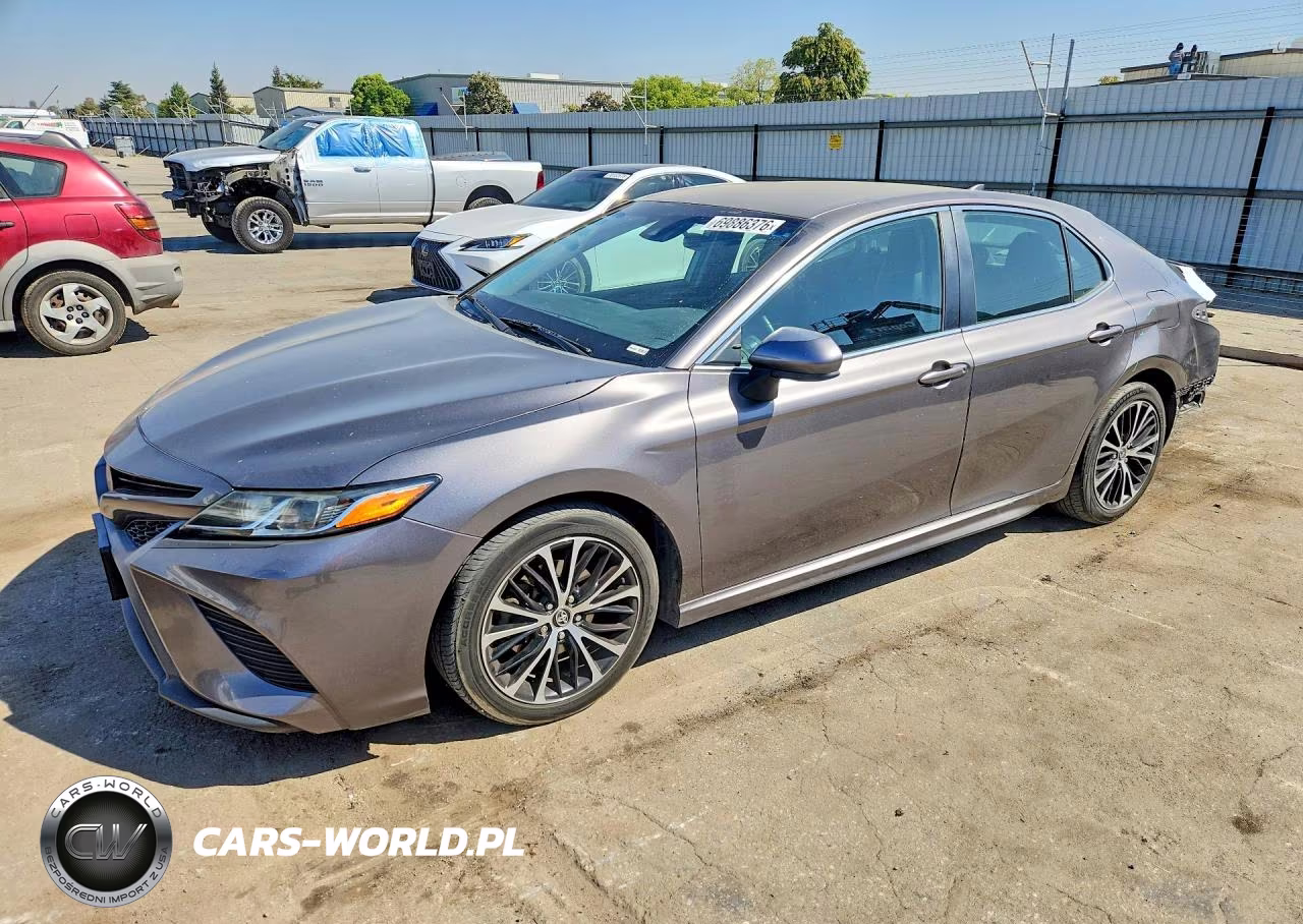 2020 Toyota Camry Se
