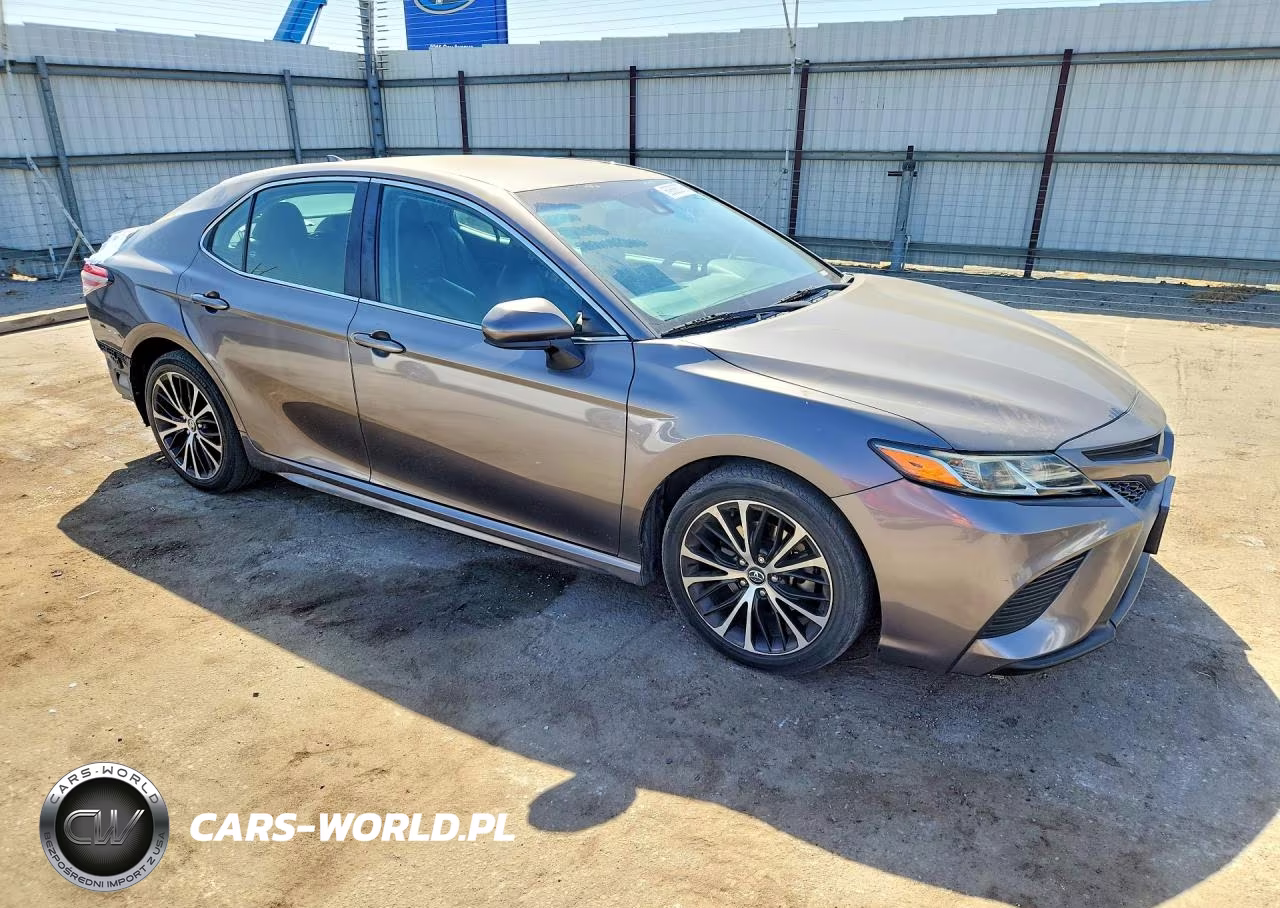 2020 Toyota Camry Se VIN:4T1G11AK8LU875997 - 4