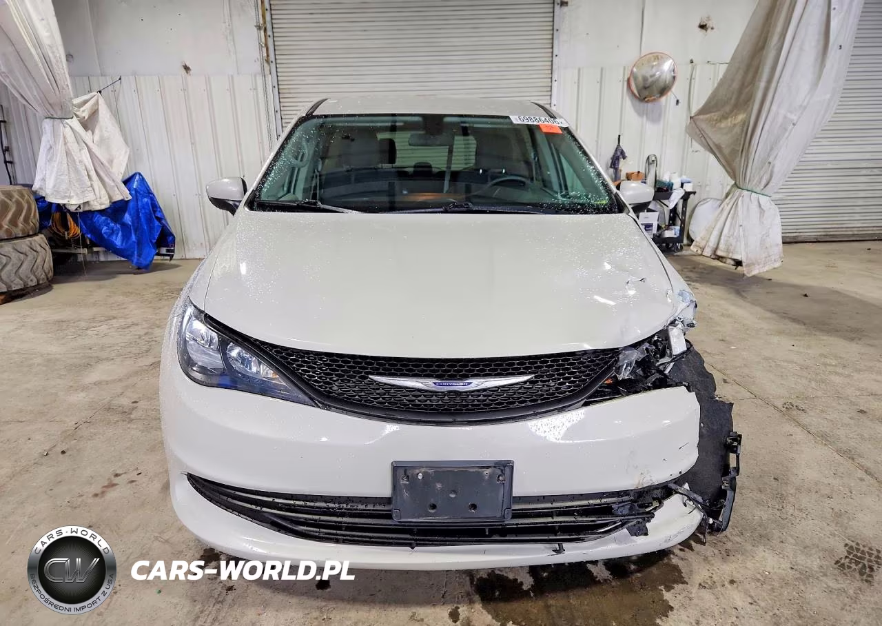 2019 Chrysler Pacifica L VIN:2C4RC1AG8KR666340 - 5