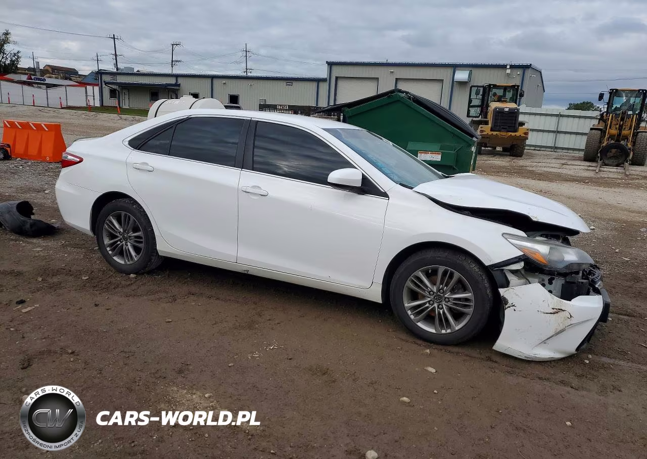 2017 Toyota Camry Se VIN:4T1BF1FK7HU736360 - 4