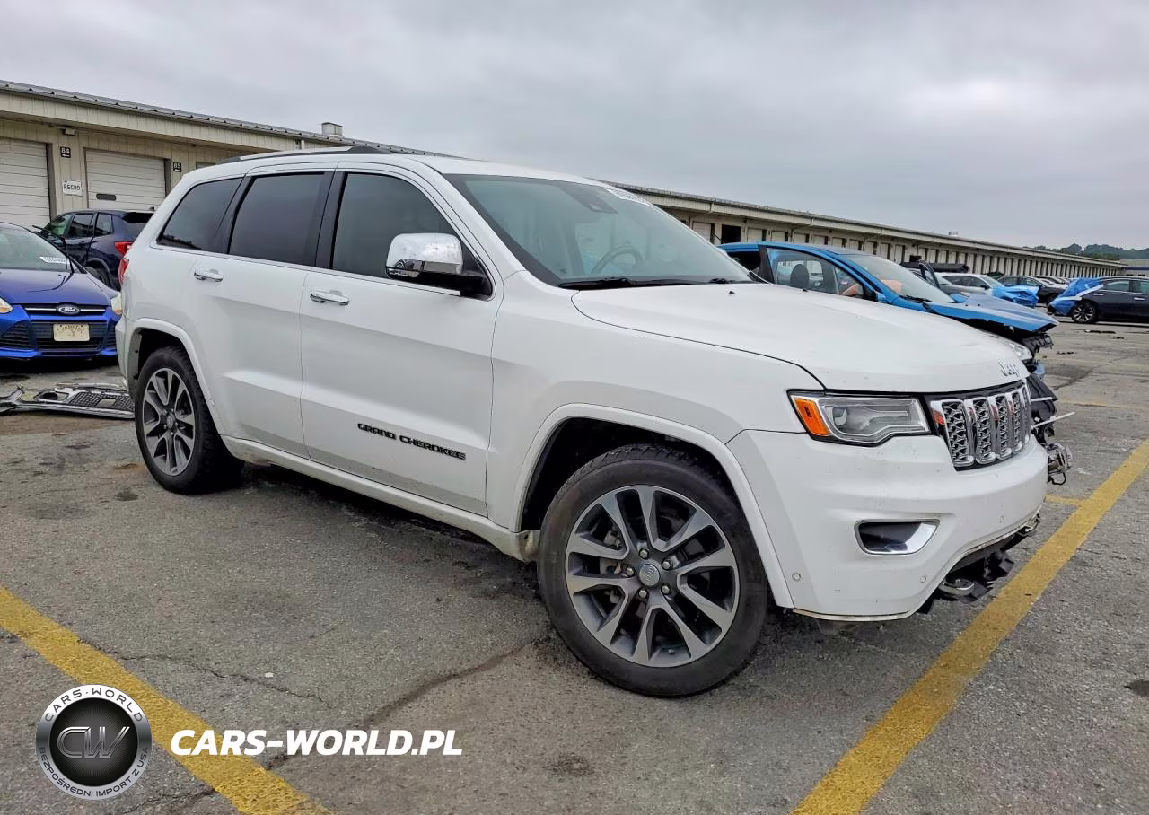 2018 Jeep Grand Cherokee Overland VIN:1C4RJFCG4JC183662 - 4
