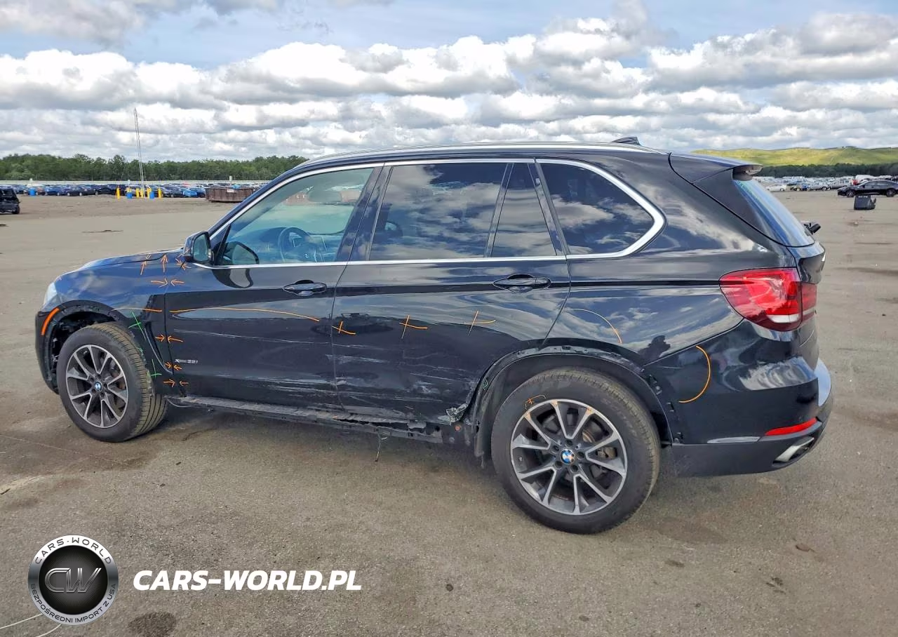 2018 BMW X5 xDrive35I VIN:5UXKR0C51J0Y05513 - 2