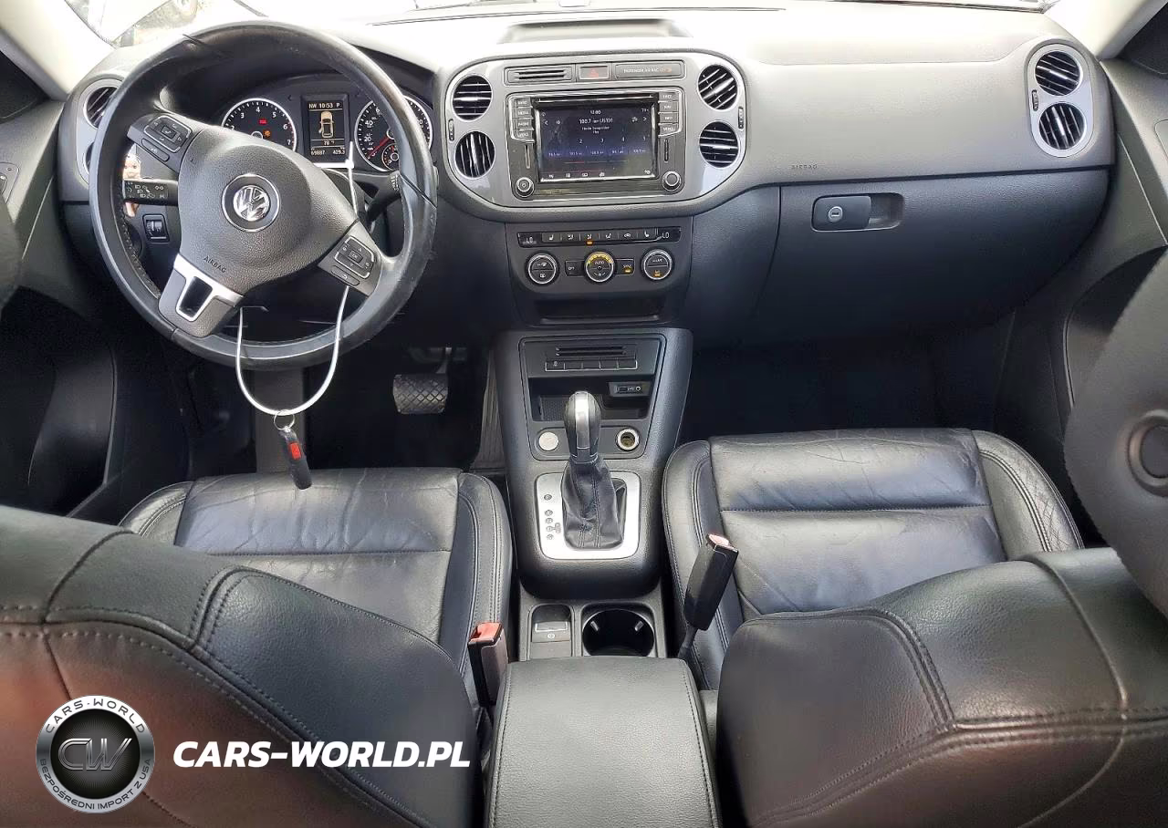 2017 Volkswagen Tiguan Sport VIN:WVGTV7AXXHK016043 - 8
