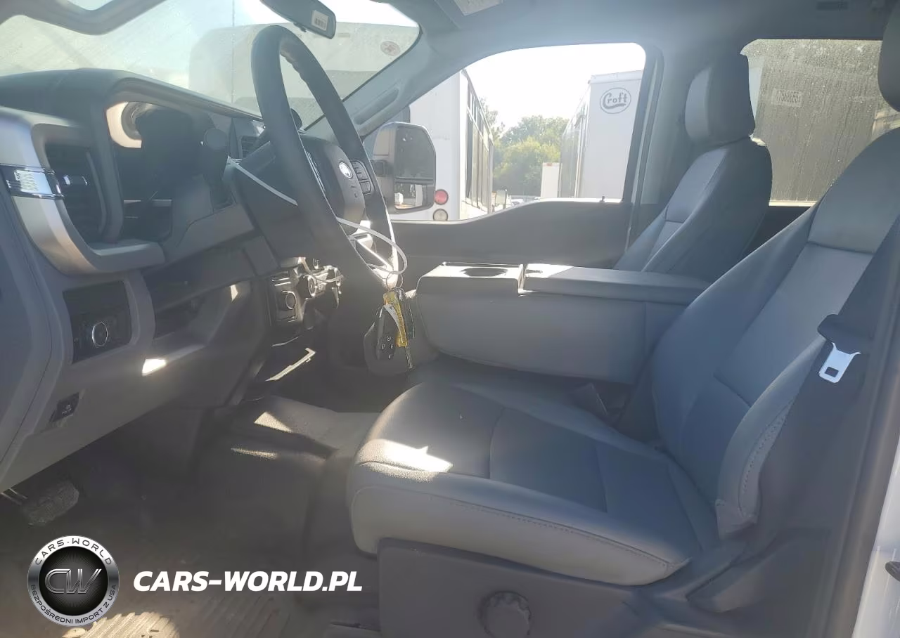 2023 Ford F550 Super Duty VIN:1FD0W5HT5PEC77827 - 7
