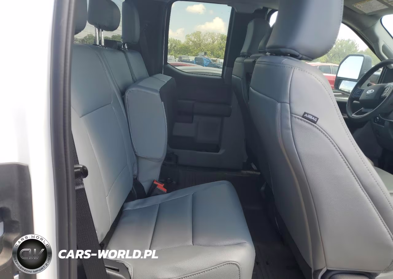 2025 Ford F250 Super Duty VIN:1FT7X2BA9SEC33084 - 10
