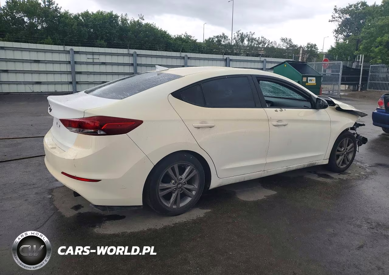 2017 Hyundai Elantra Value Edition VIN:5NPD84LF4HH176811 - 3