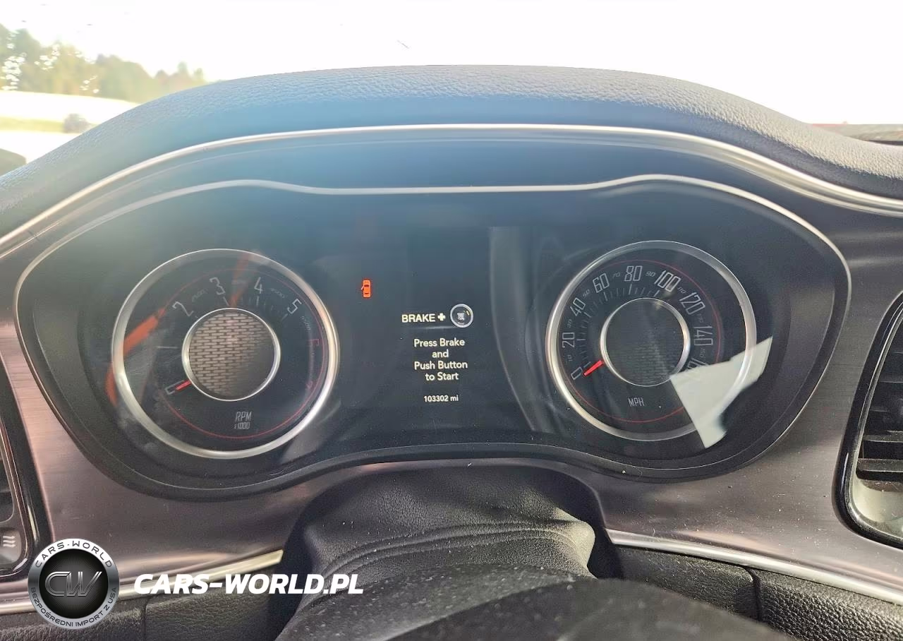 2015 Dodge Challenger Sxt VIN:2C3CDZAT8FH900894 - 9
