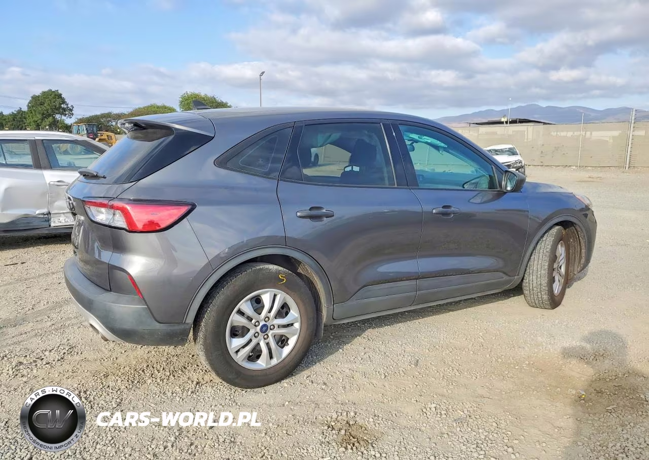 2021 Ford Escape S VIN:1FMCU0F60MUA40246 - 3