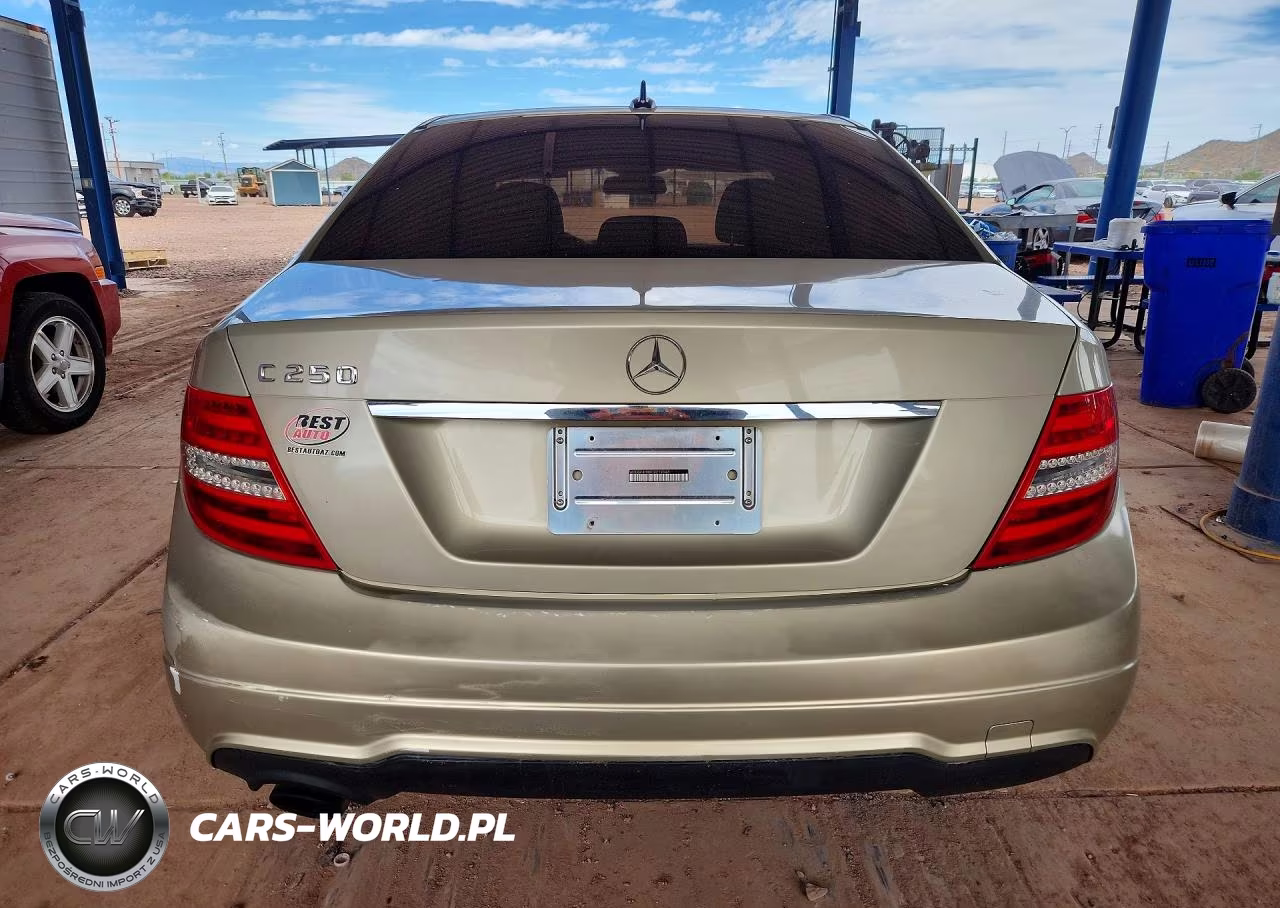 2012 Mercedes-Benz C 250 VIN:WDDGF4HB8CR219143 - 6