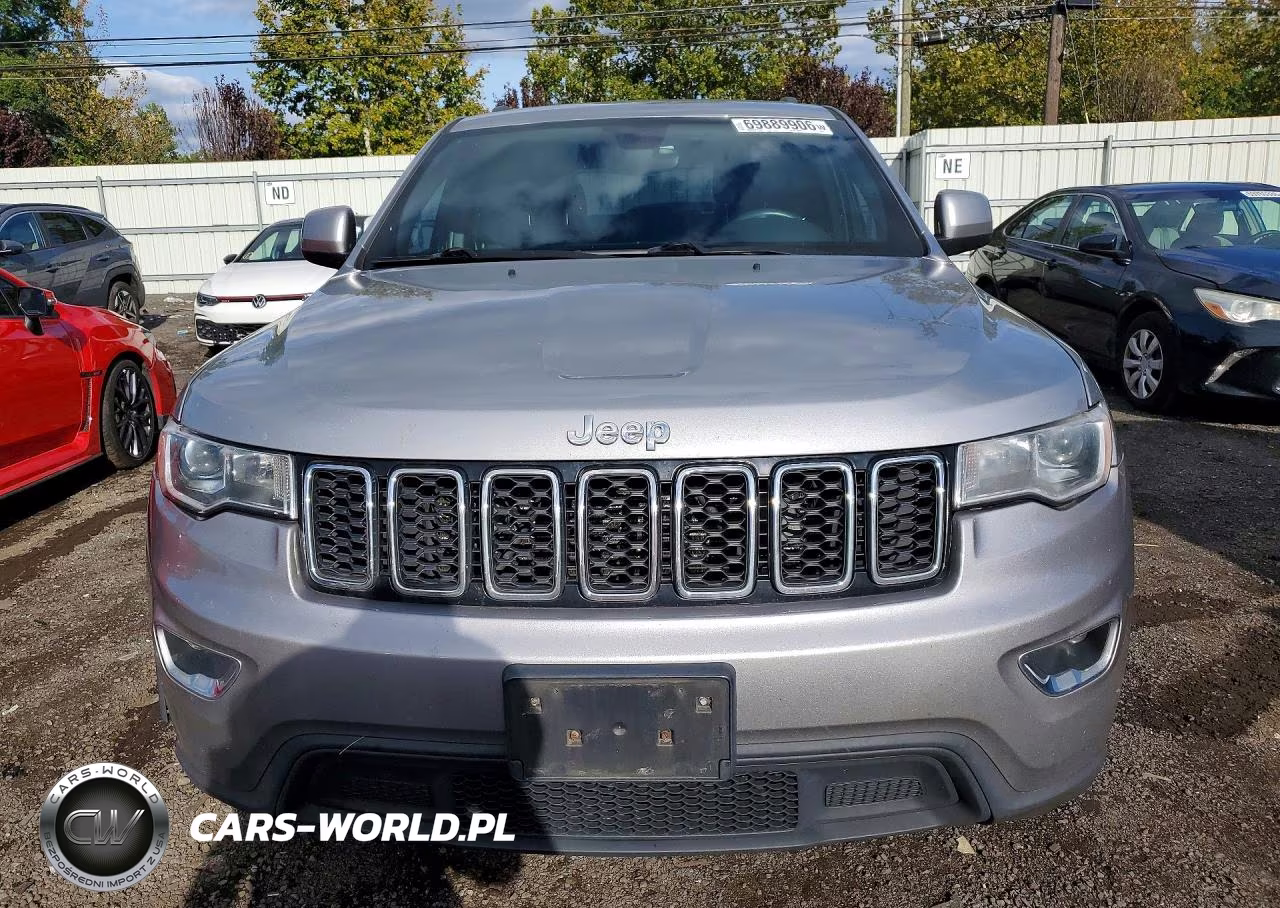 2017 Jeep Grand Cherokee Laredo VIN:1C4RJFAG2HC678536 - 5