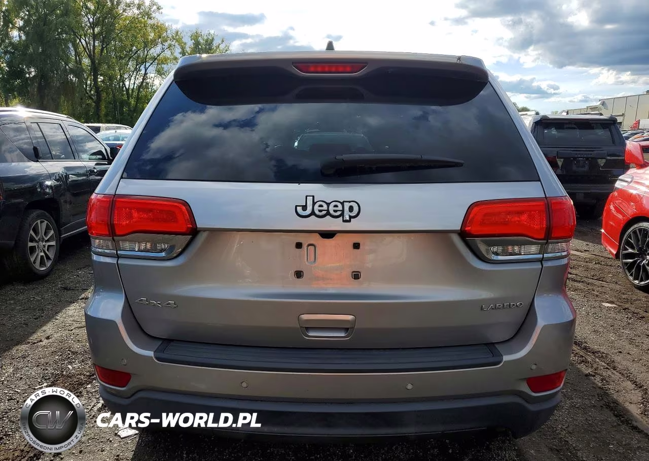 2017 Jeep Grand Cherokee Laredo VIN:1C4RJFAG2HC678536 - 6