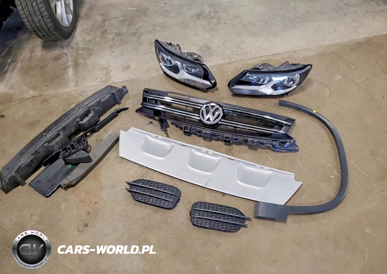 2017 Volkswagen Tiguan S VIN:WVGBV7AX2HK025508 - 13