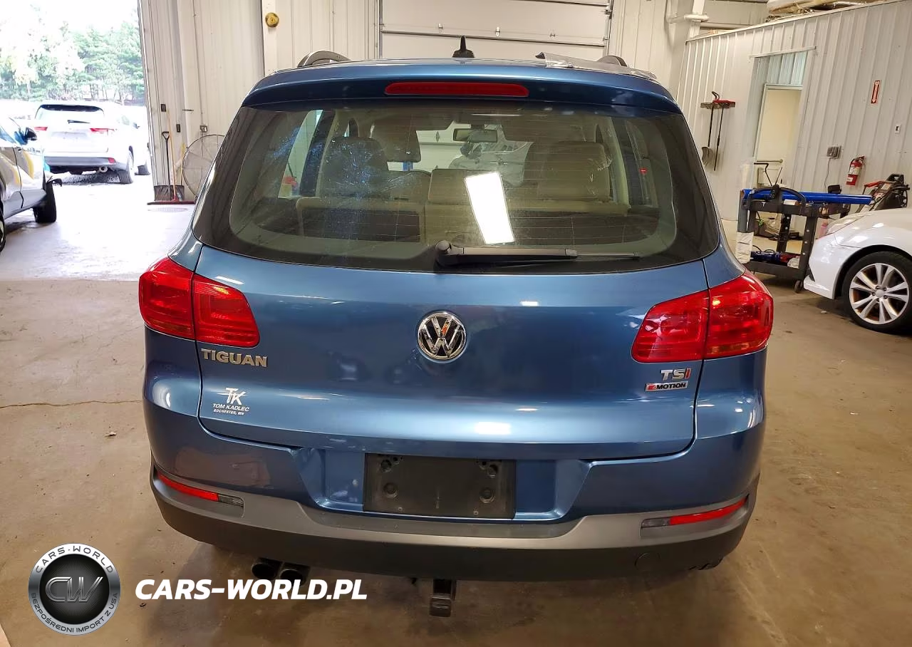 2017 Volkswagen Tiguan S VIN:WVGBV7AX2HK025508 - 6