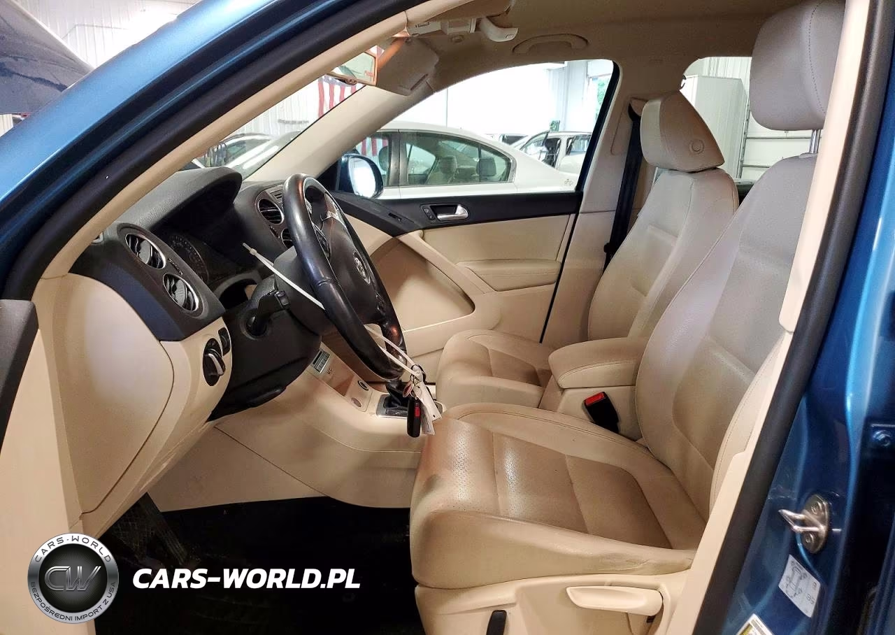 2017 Volkswagen Tiguan S VIN:WVGBV7AX2HK025508 - 7