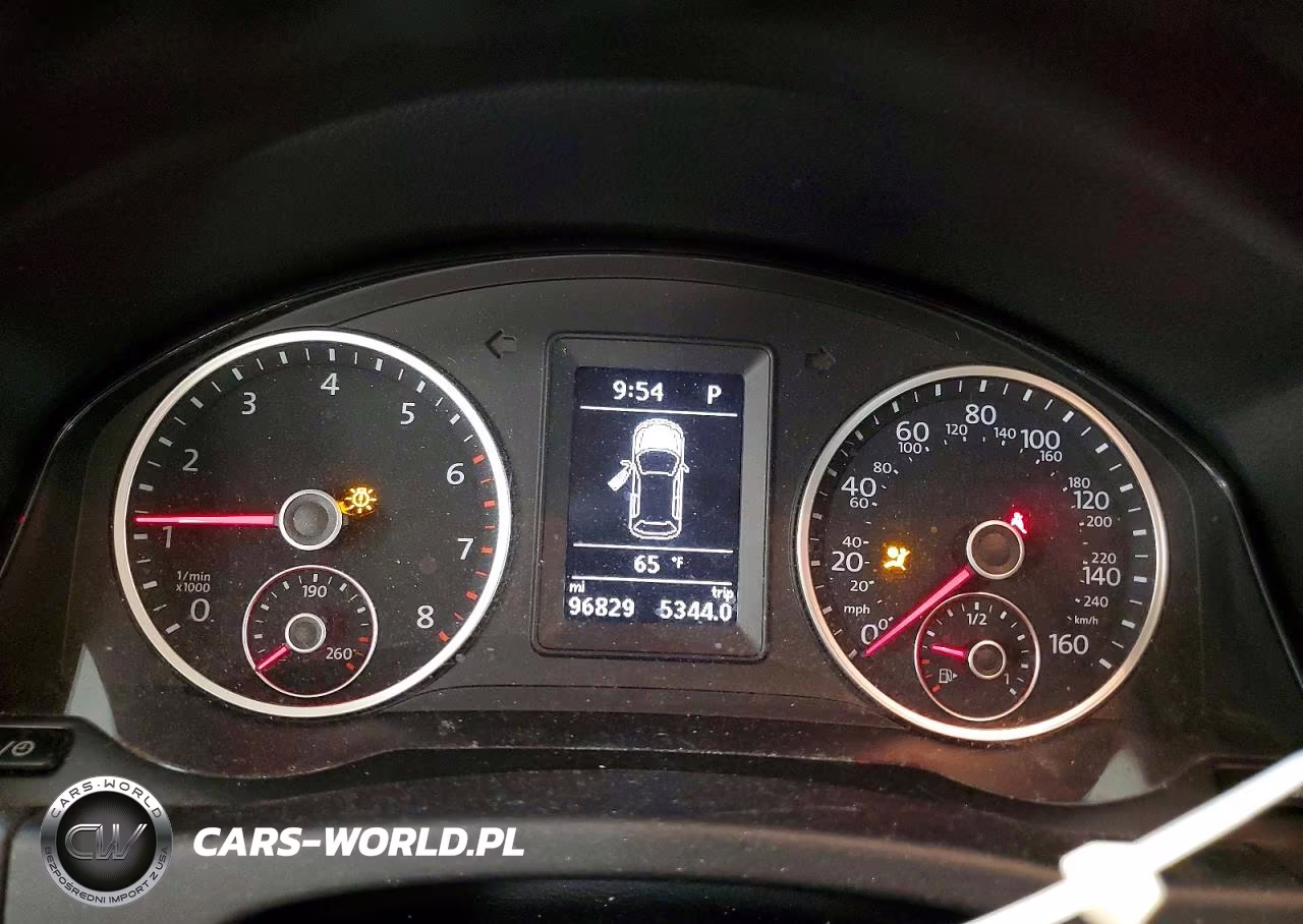 2017 Volkswagen Tiguan S VIN:WVGBV7AX2HK025508 - 9
