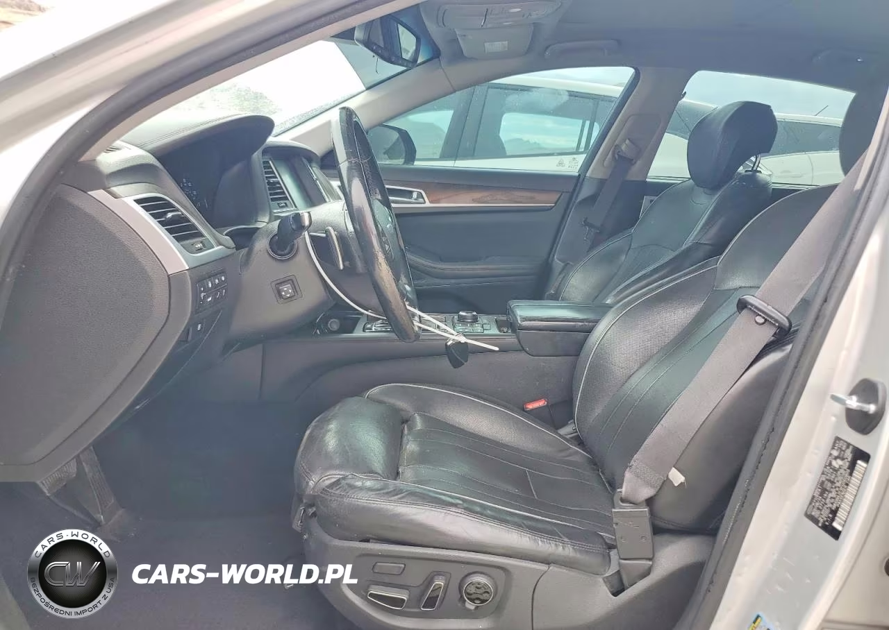 2015 Hyundai Genesis 3.8L VIN:KMHGN4JE9FU060809 - 7