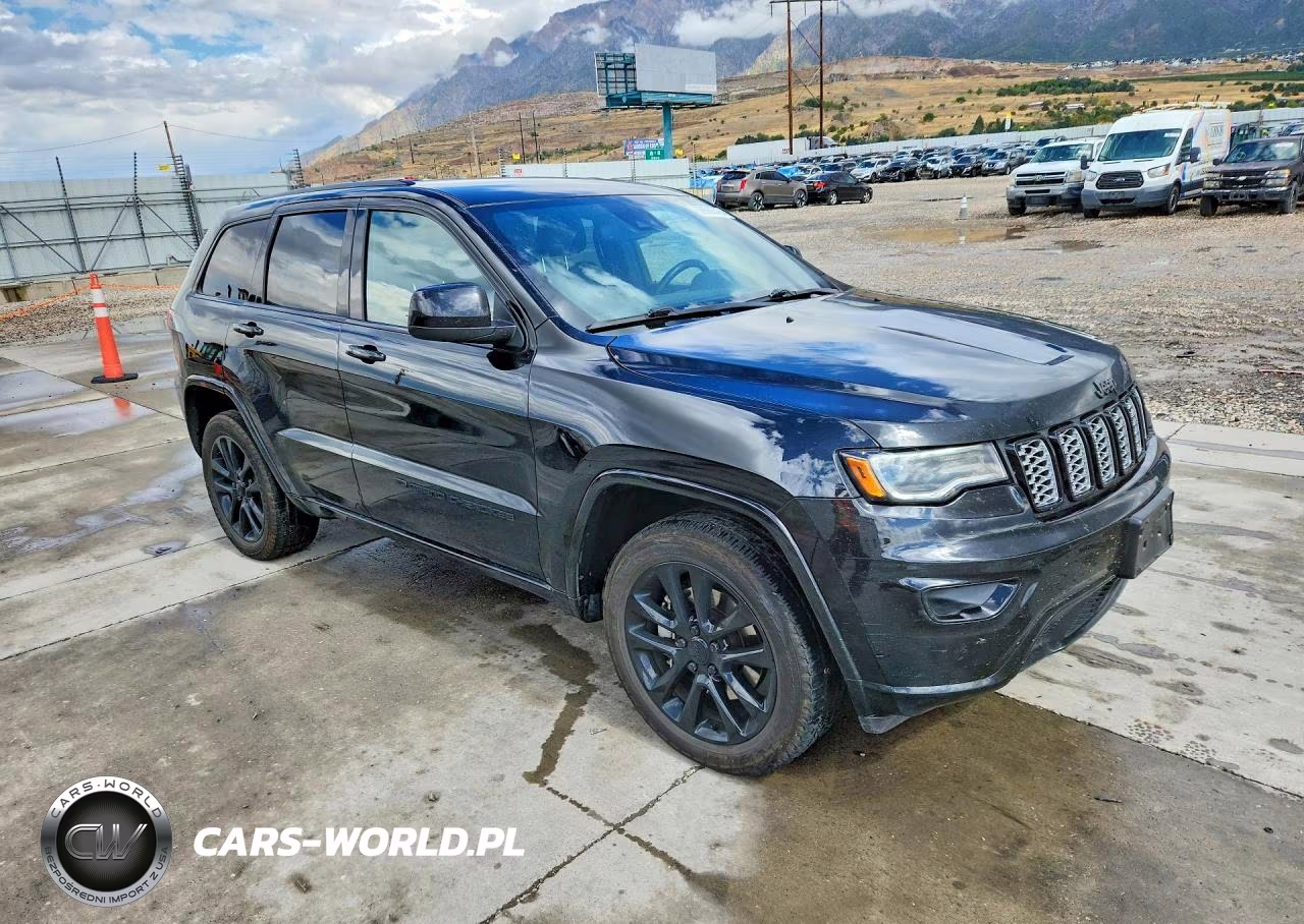 2022 Jeep Grand Cherokee Laredo E VIN:1C4RJFAG5NC144166 - 4