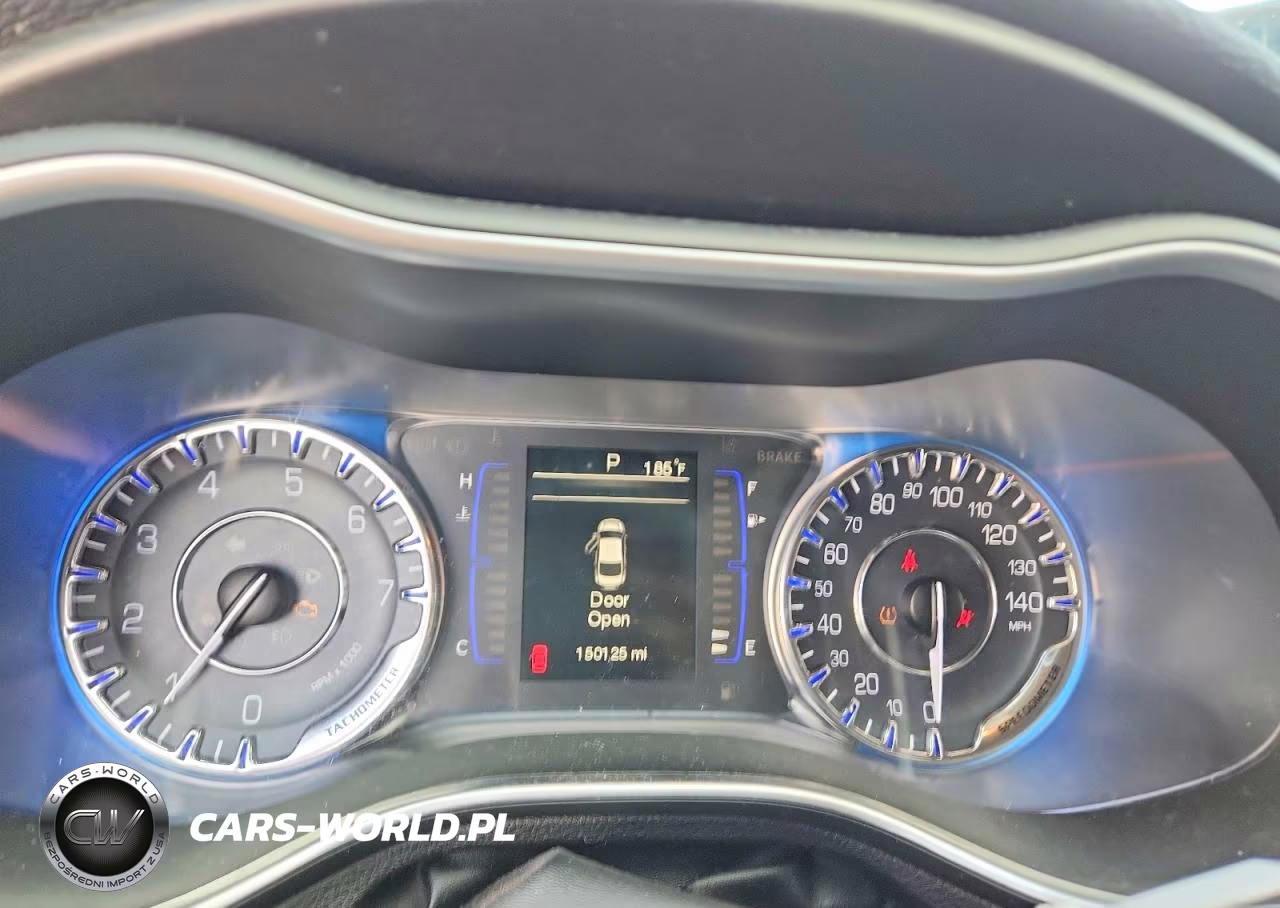 2015 Chrysler 200 Limited VIN:1C3CCCAB0FN651778 - 9