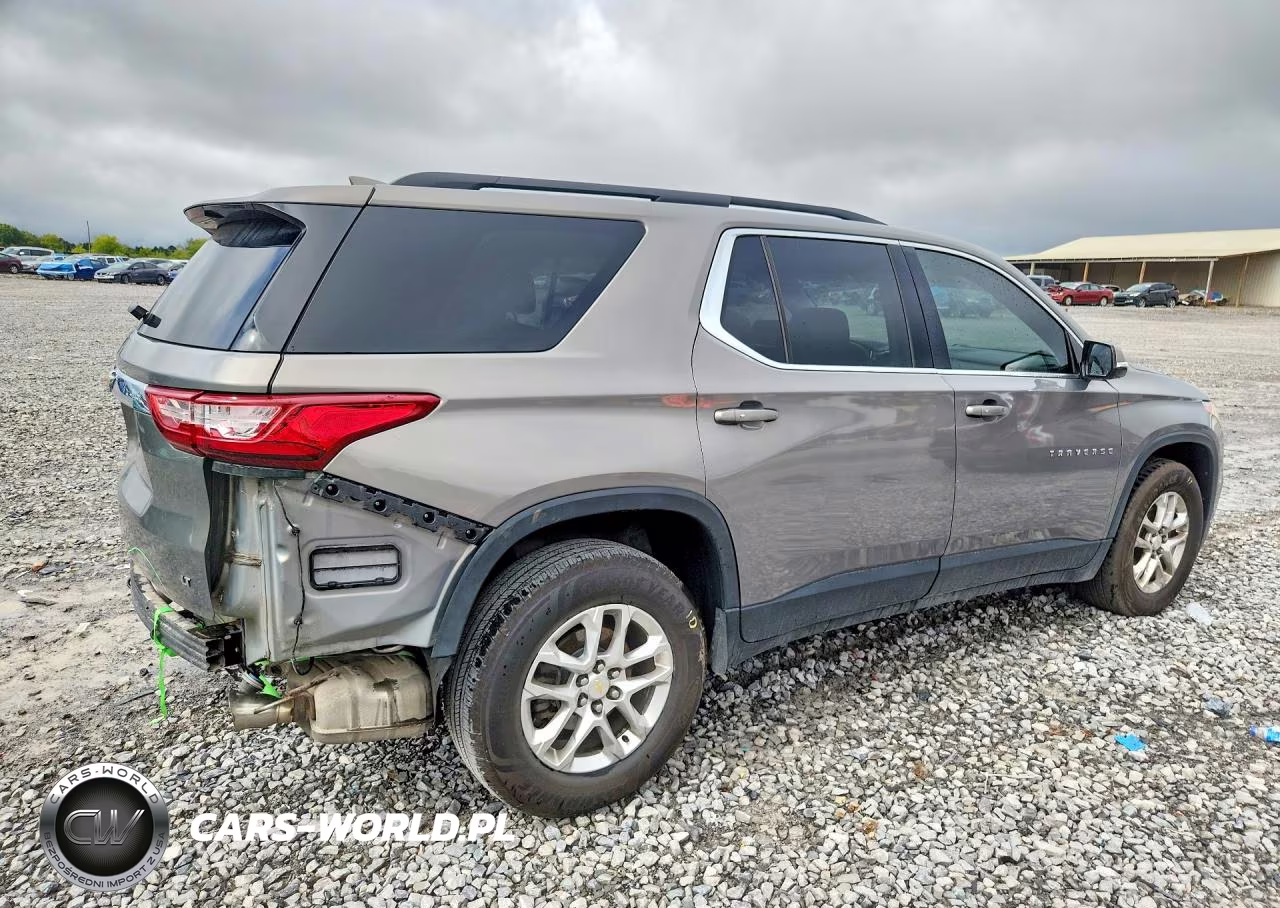 2019 Chevrolet Traverse Lt VIN:1GNERGKW9KJ116100 - 3