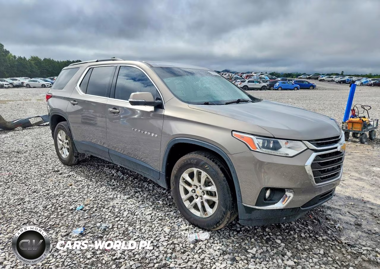2019 Chevrolet Traverse Lt VIN:1GNERGKW9KJ116100 - 4