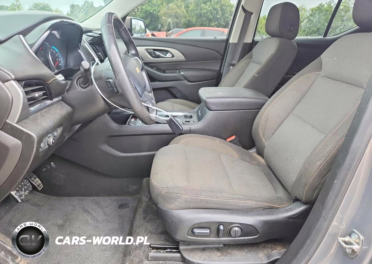 2019 Chevrolet Traverse Lt VIN:1GNERGKW9KJ116100 - 7